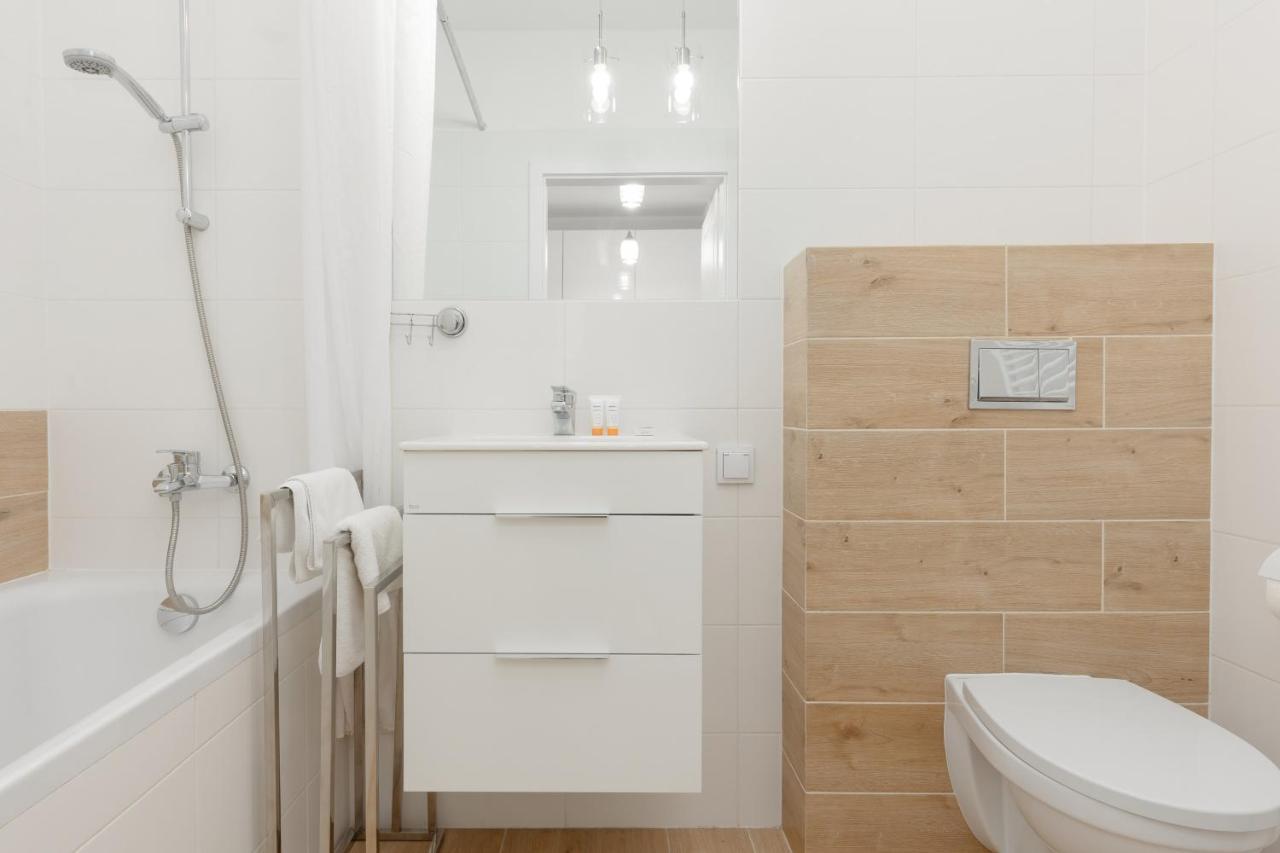 Apartment With Ac Warsaw Mokotow Business Centre By Noclegi Renters Exterior foto